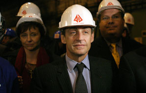 Sarkozy1-casque-chantier