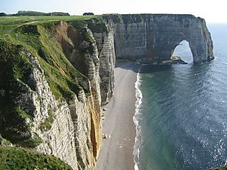 Falaises-plages-autres-mers-et-plages-etretat-france-6993829608-289589