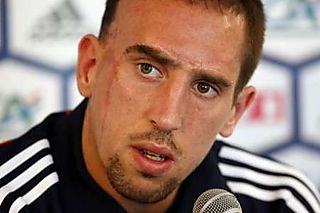 2008-06-04T201904Z_01_NOOTR_RTRIDSP_2_OFRSP-FOOTBALL-EURO-FRANCE-RIBERY-20080604