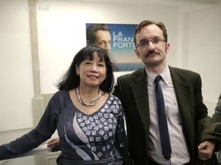 Do Quyen et Jean-Pierre Renard au siège de l'UMP 2