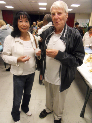 Do Quyen et le Père Bernard Lelan