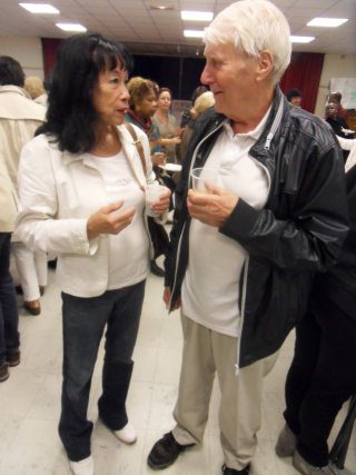 Do Quyen et le Père Bernard Lelan 2