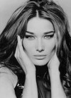 1014_553626655_carla_bruni_5_h19405