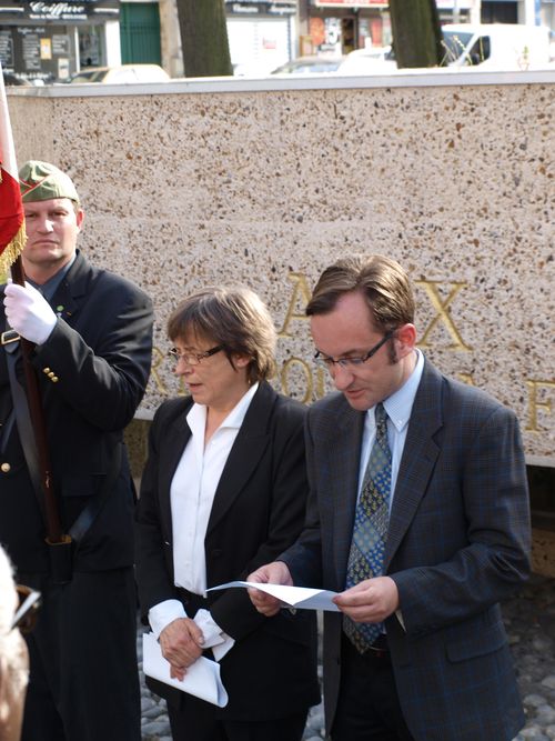 Jean Piere Renard et Evelyne Nicol, pour le 18 Juin 2013 à St Denis